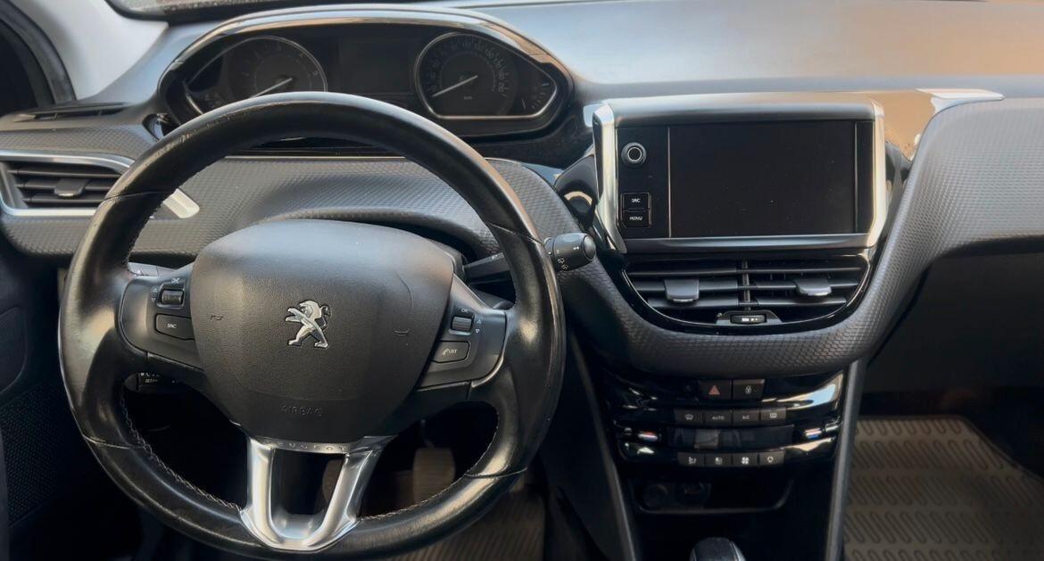 PEUGEOT 2008 - Cc 1.5 - Cv 102 - PASSAGGIO E GAARANZIA INCLUSO NEL PREZZO!