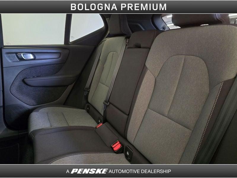 Volvo XC40 XC40 B3 automatico Plus Dark