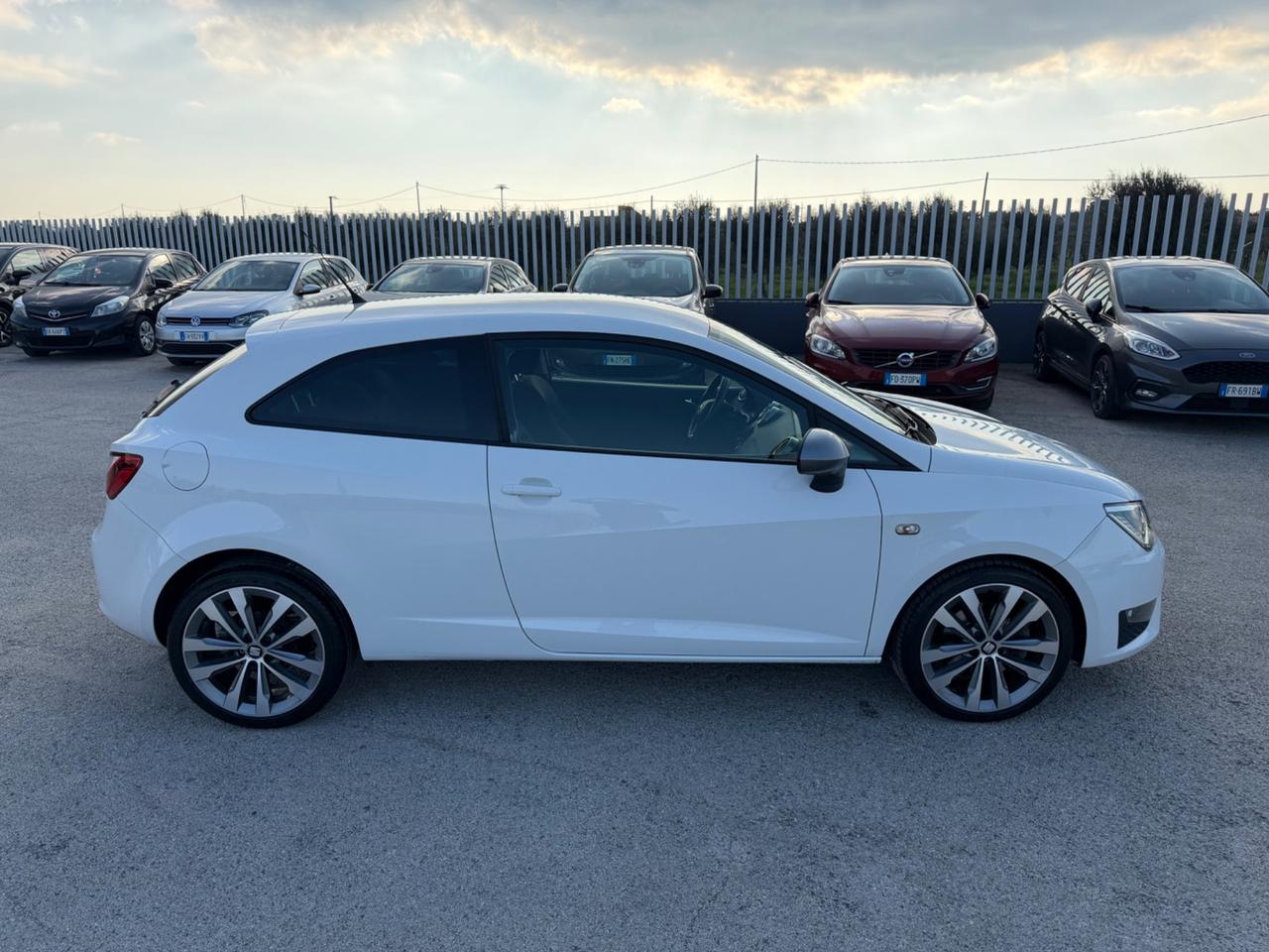 SEAT IBIZA 1.4 TDI 105 CV FR COUPE FULL LED MY16