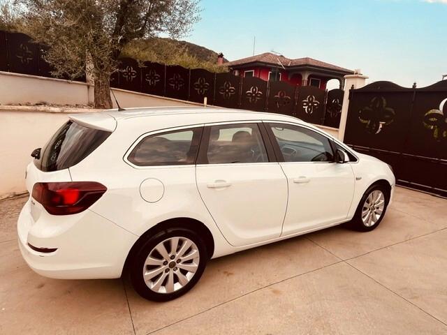Opel Astra SW SPORTS TOURER 1.7 CDTI COSMO 110 CV 6M
