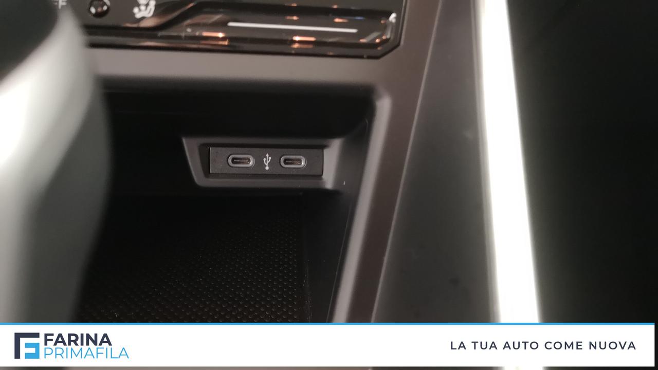 VOLKSWAGEN Polo VI 2022 - Polo 1.0 tsi Life 95cv dsg