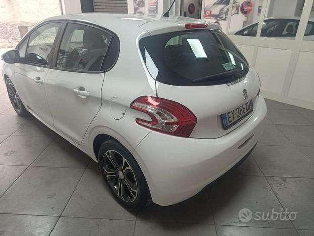 Peugeot 208 1.4 VTi 95 CV 5p. GPL MOTORE NUOVO