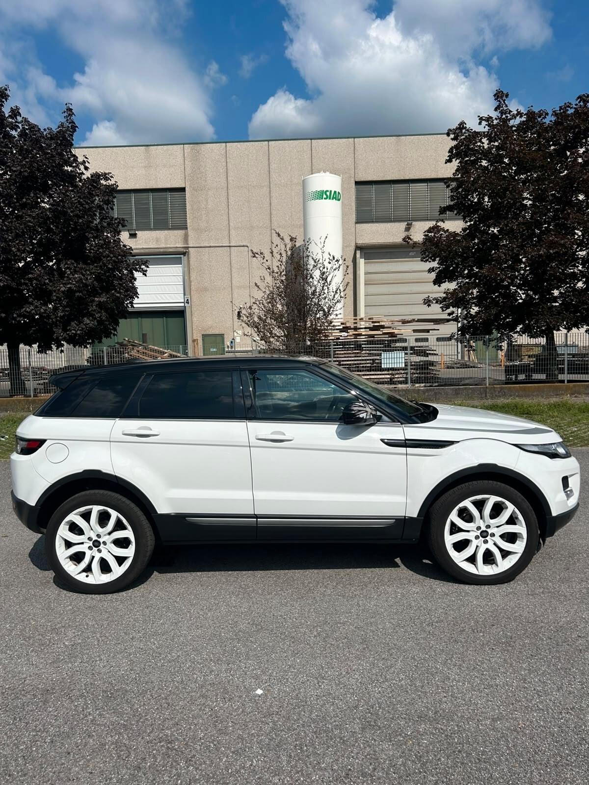 Land Rover Range Evoque 2.2 TD4 5p. British Edition Dynamic