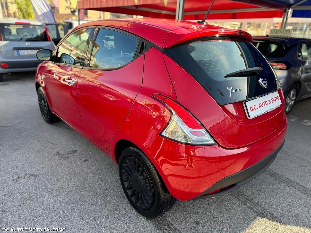 Lancia Ypsilon 1.0 Fire 69CV..Hybrid Ecochic.2022