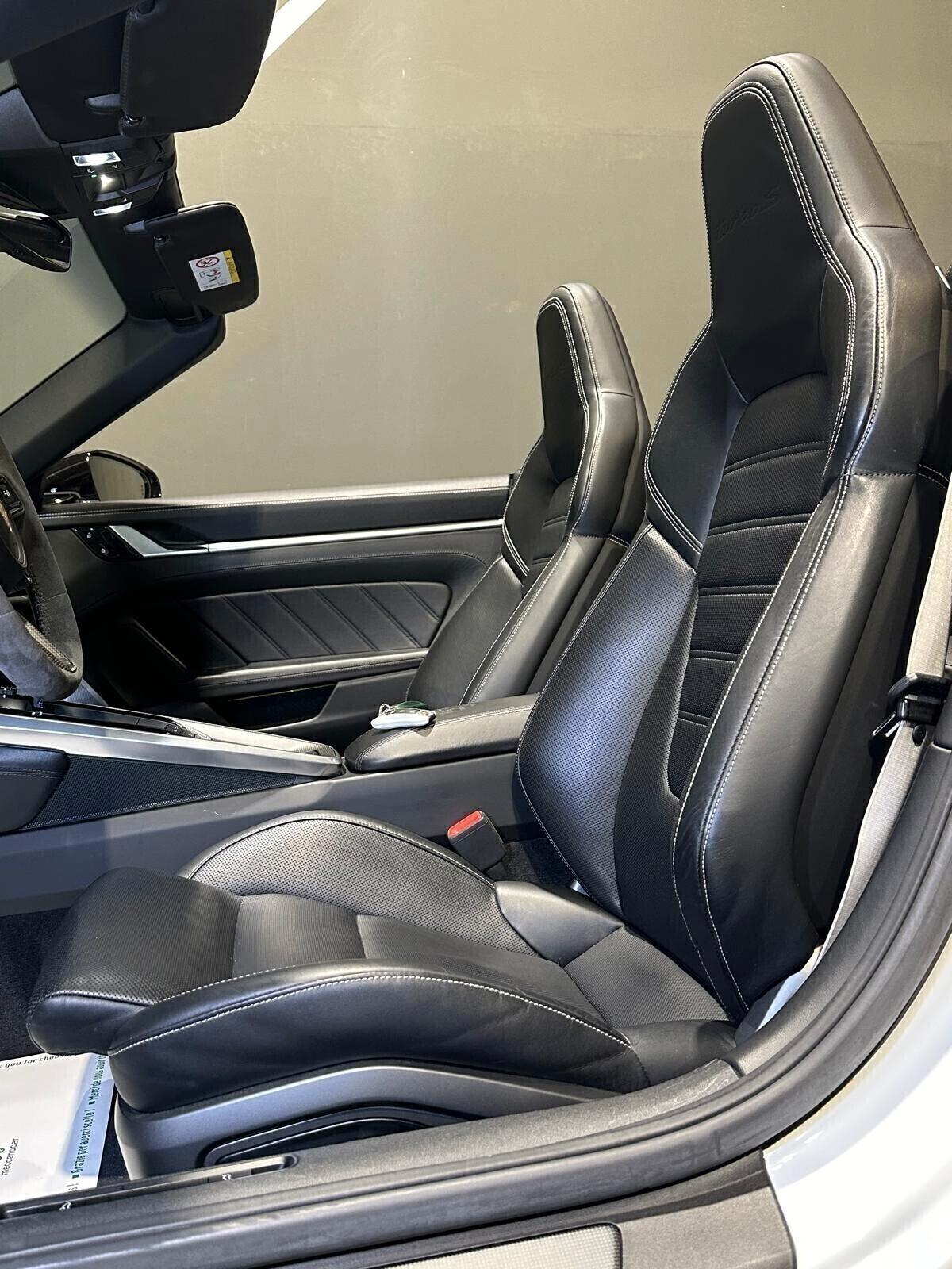 Porsche 911 TurboS Cabrio BURMESTER IVA ESPOSTA CARBO CERAMICA