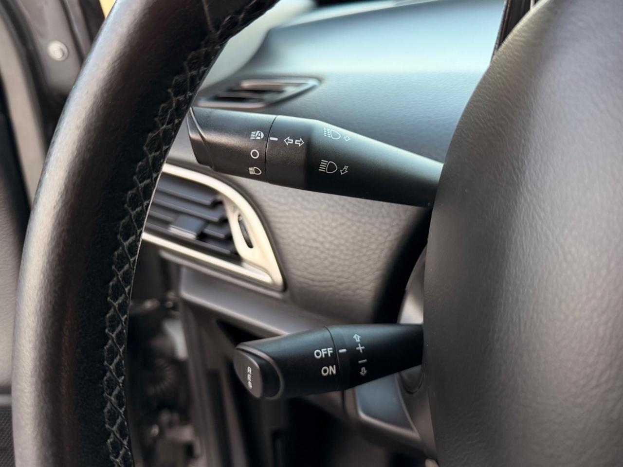 Lancia Ypsilon 1.3 MJT 95Cv PLATINUM IPER FULL