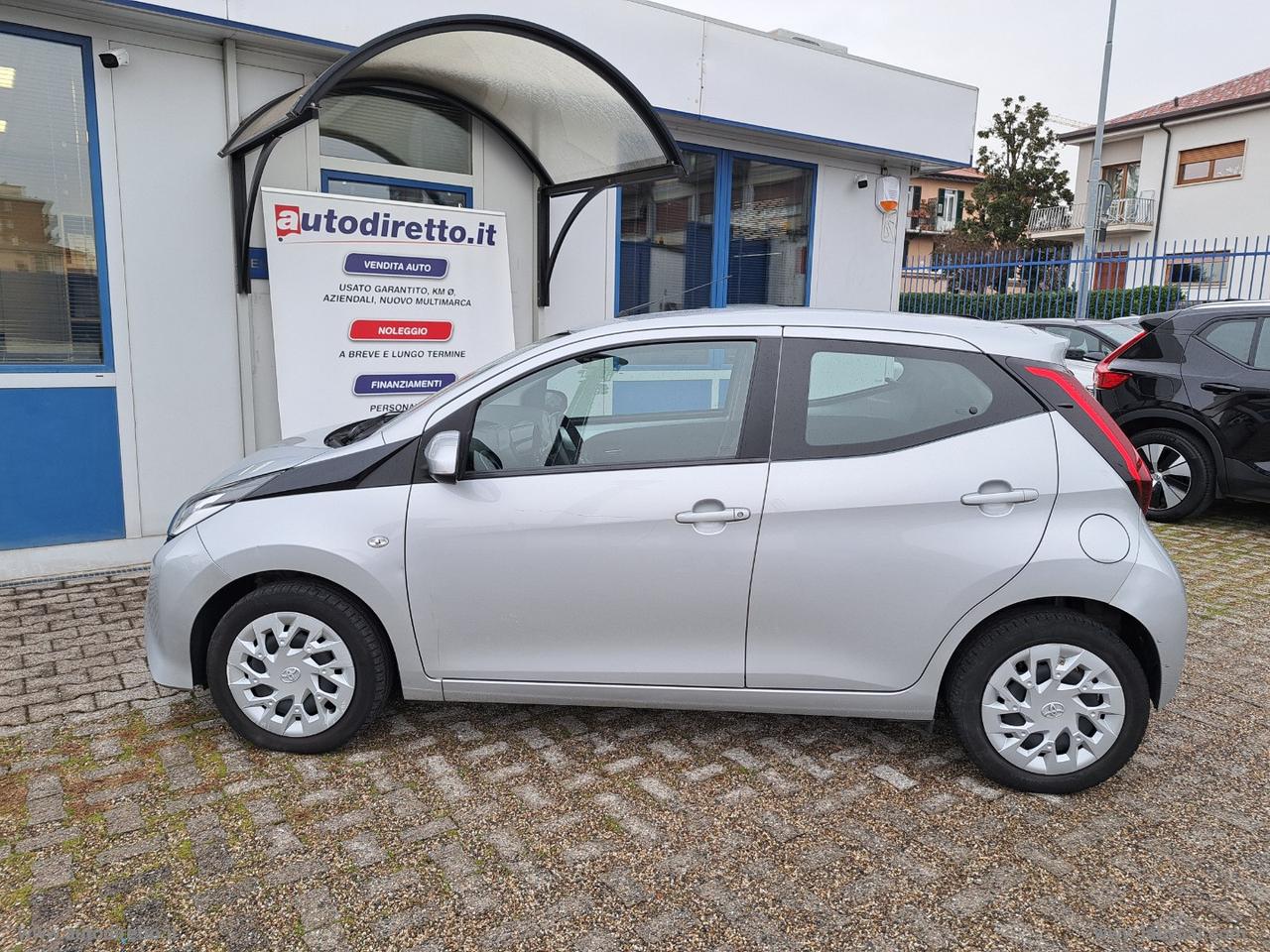 TOYOTA Aygo Connect 1.0 VVT-i 72CV 5p.x-bus.MMT