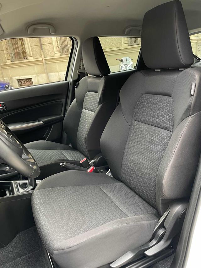 SUZUKI Swift 1.2 Hybrid Top