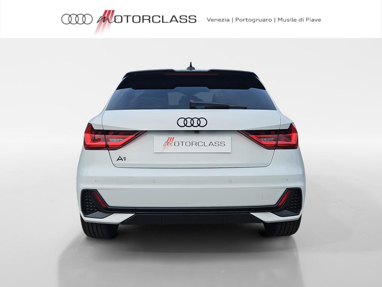 Audi A1 sportback 30 1.0 tfsi 116cv identity black