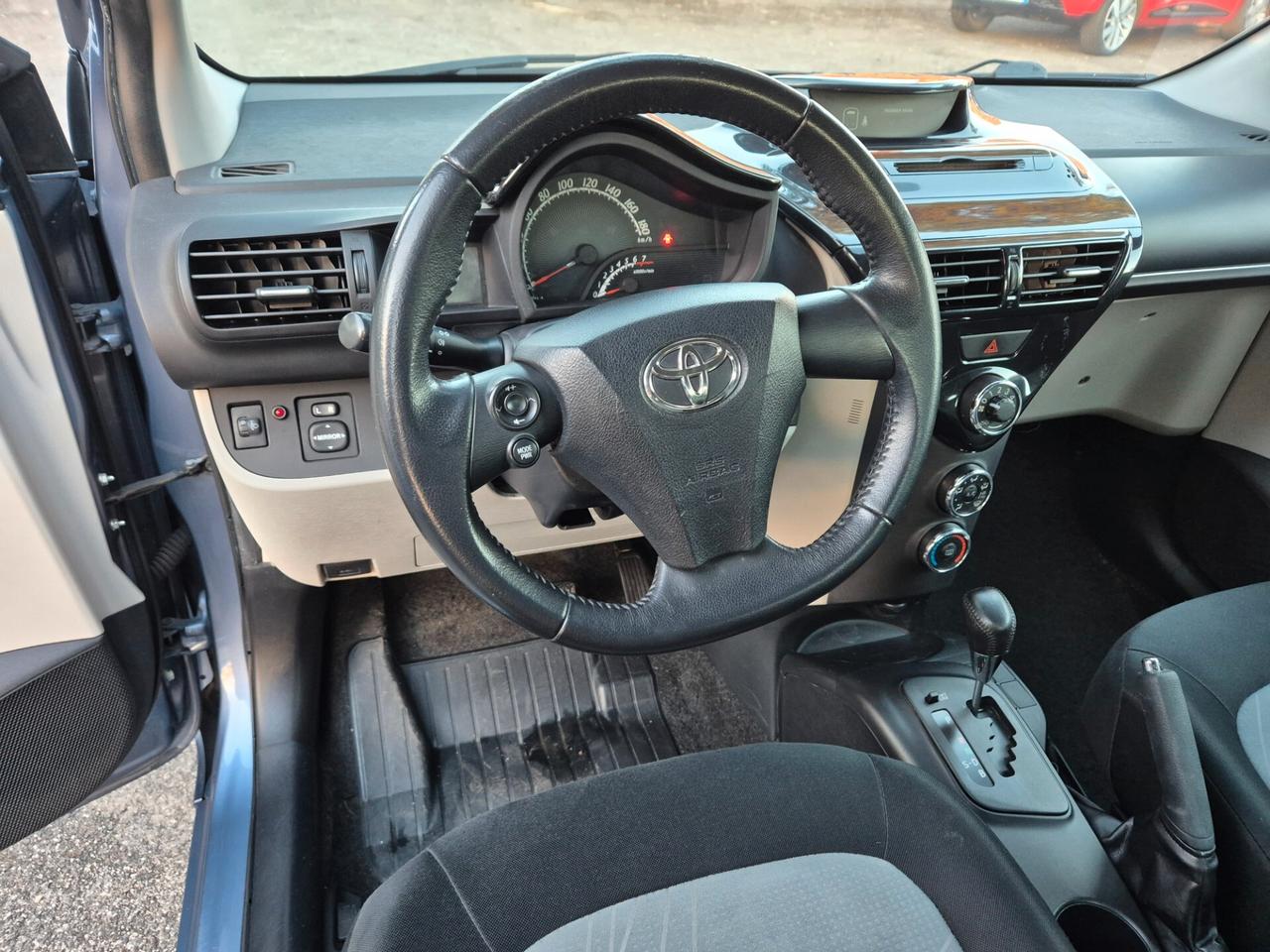 Toyota iQ 1.0 CVT Lounge