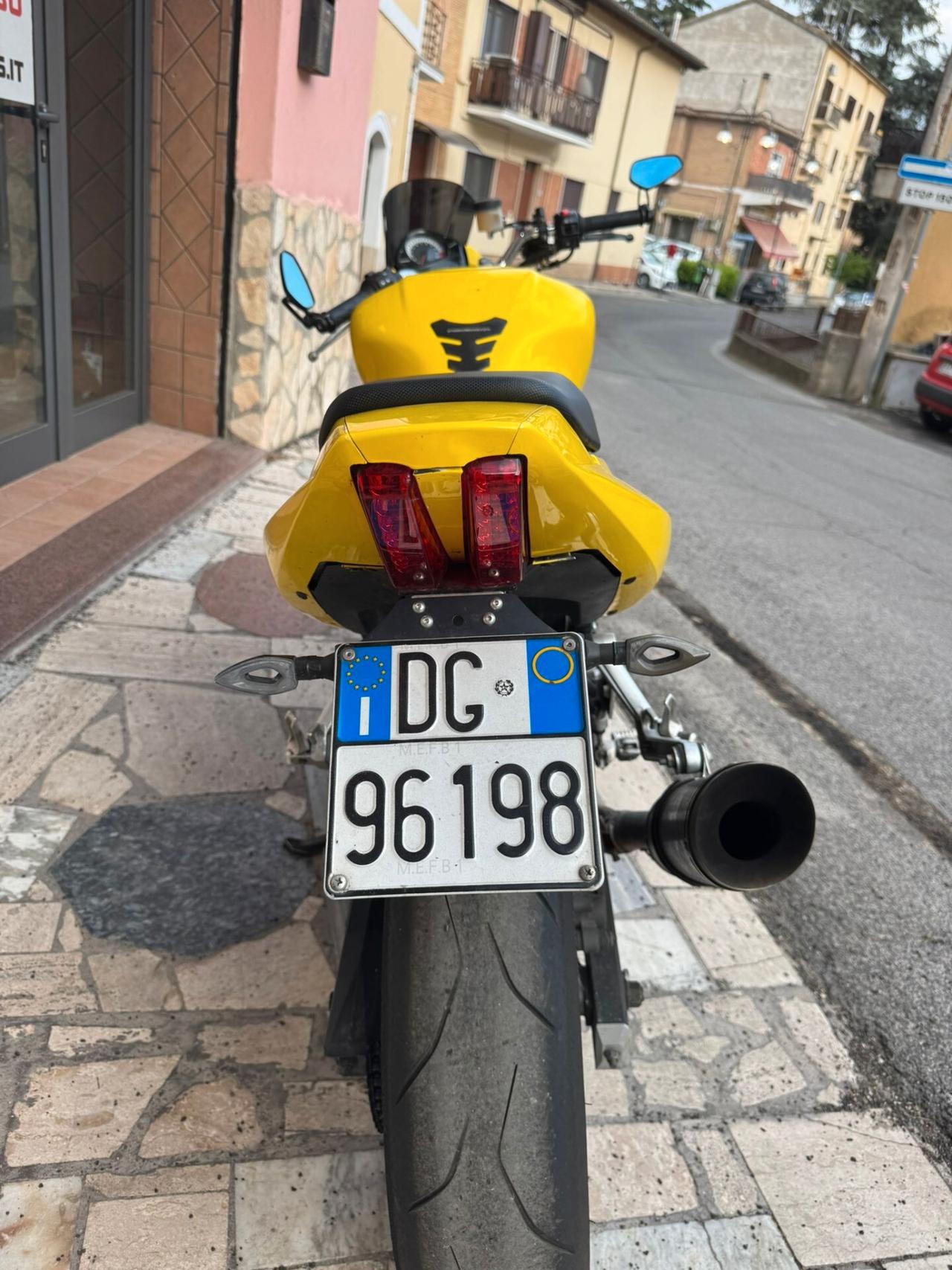 Suzuki SV 650 S 72 CV, DEPOTENZIATA A LIBRETTO, PATENTE A2, OTTIMO STATO