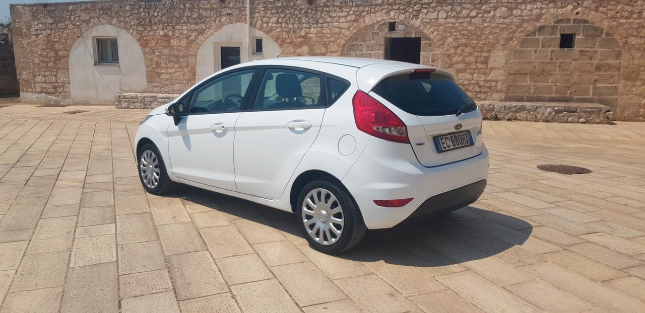 Ford Fiesta 1.4 TDCi 70CV 5 porte Titanium UNICO PROPRIETARIO