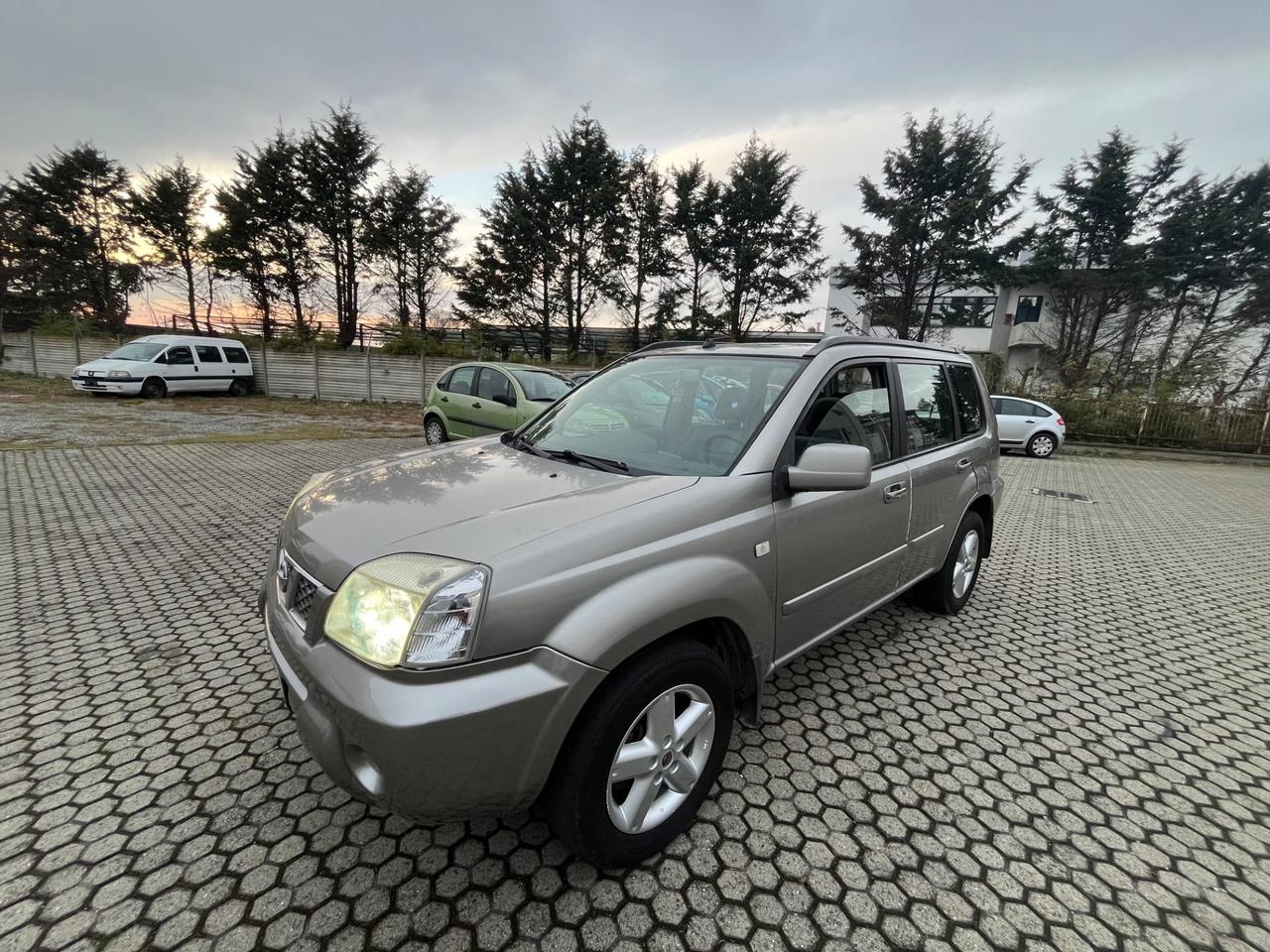 Nissan X-Trail 2.2 dCi Sport