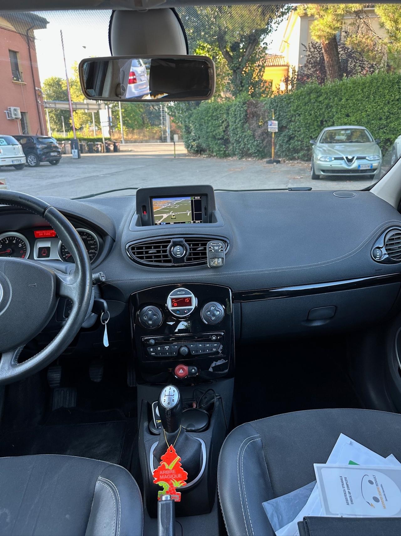 Renault Clio 1.2 16V 5 porte Live X Neopatentati