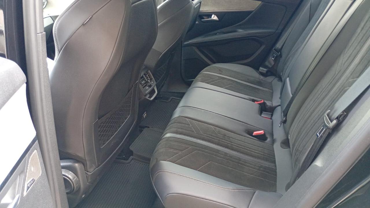 Peugeot 3008 PureTech Turbo 130 S&S EAT8 GT