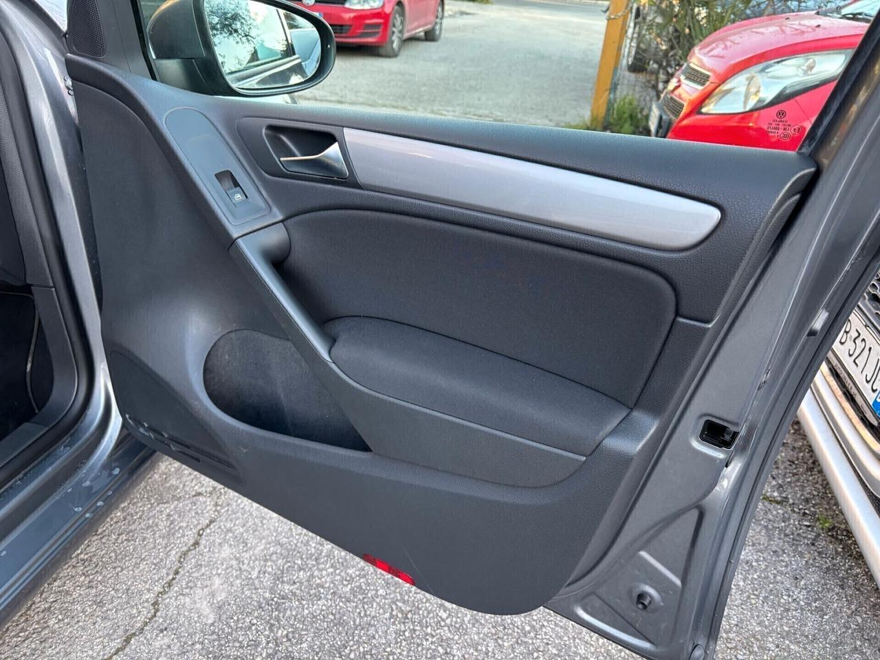 Volkswagen Golf 1.6 TDI DPF 5p. OK Neopatentati