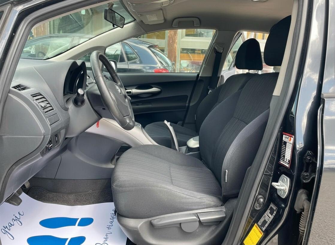 TOYOTA AURIS 2.0 D-4D - 2008