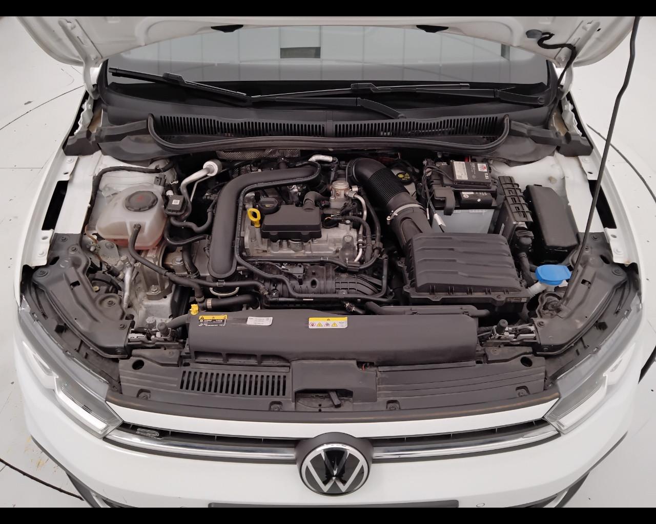 VOLKSWAGEN Polo VI 2022 - Polo 1.0 tsi R-Line 95cv