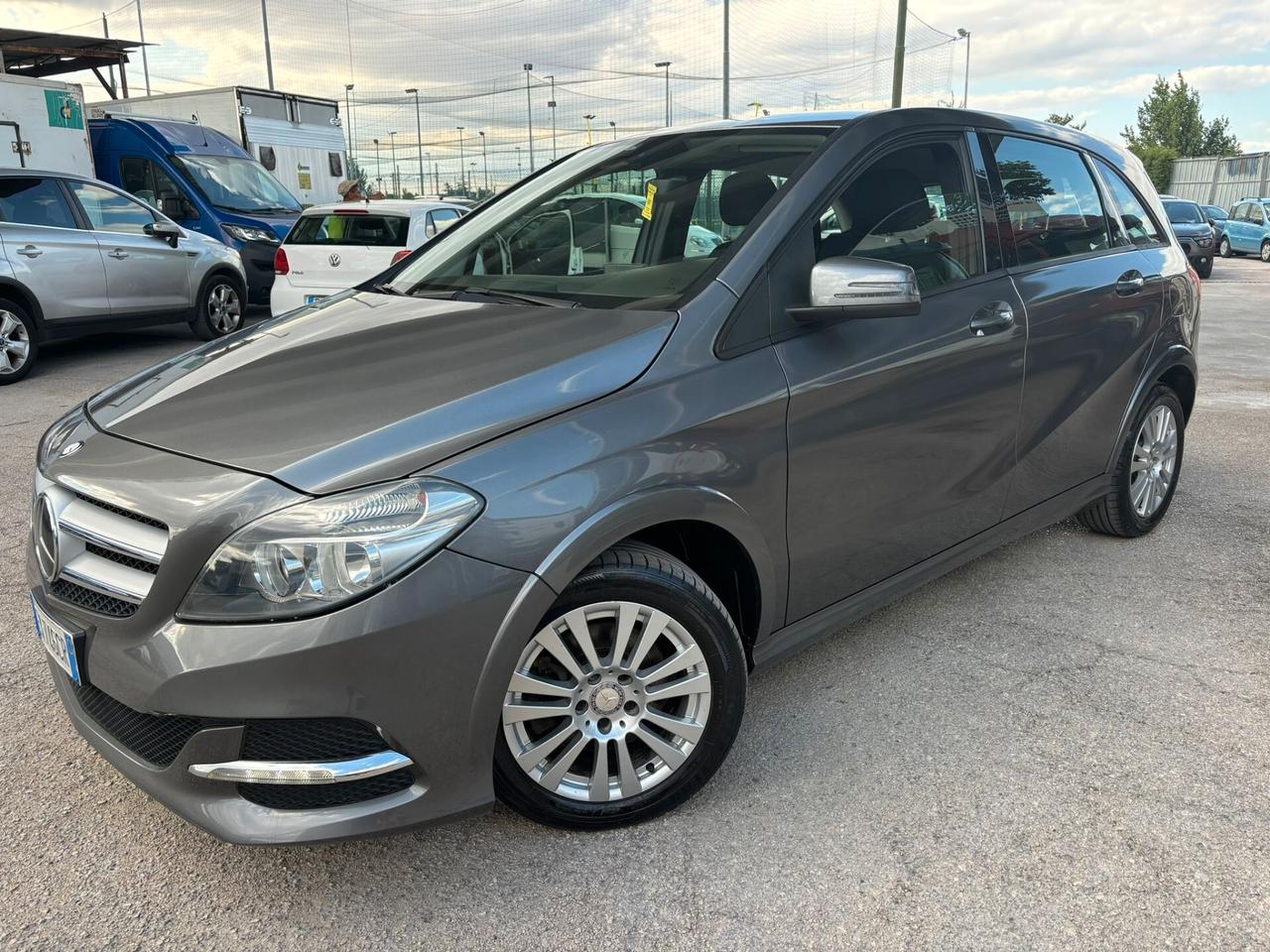 Mercedes-benz B 200 B 200 NGD Premium