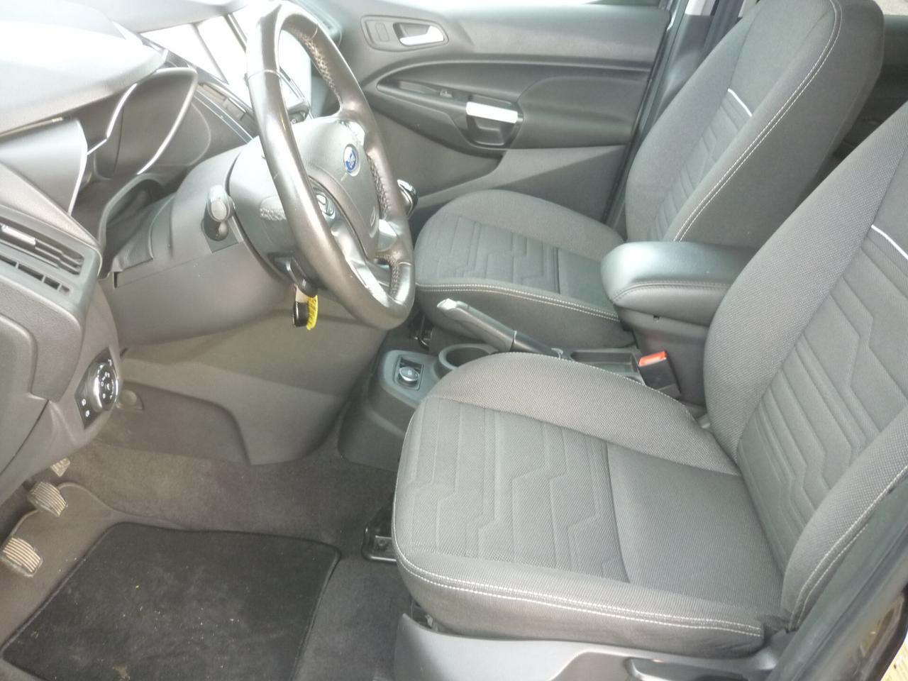 Ford Tourneo Connect7 1.5 TDCi 120 CV Titanium