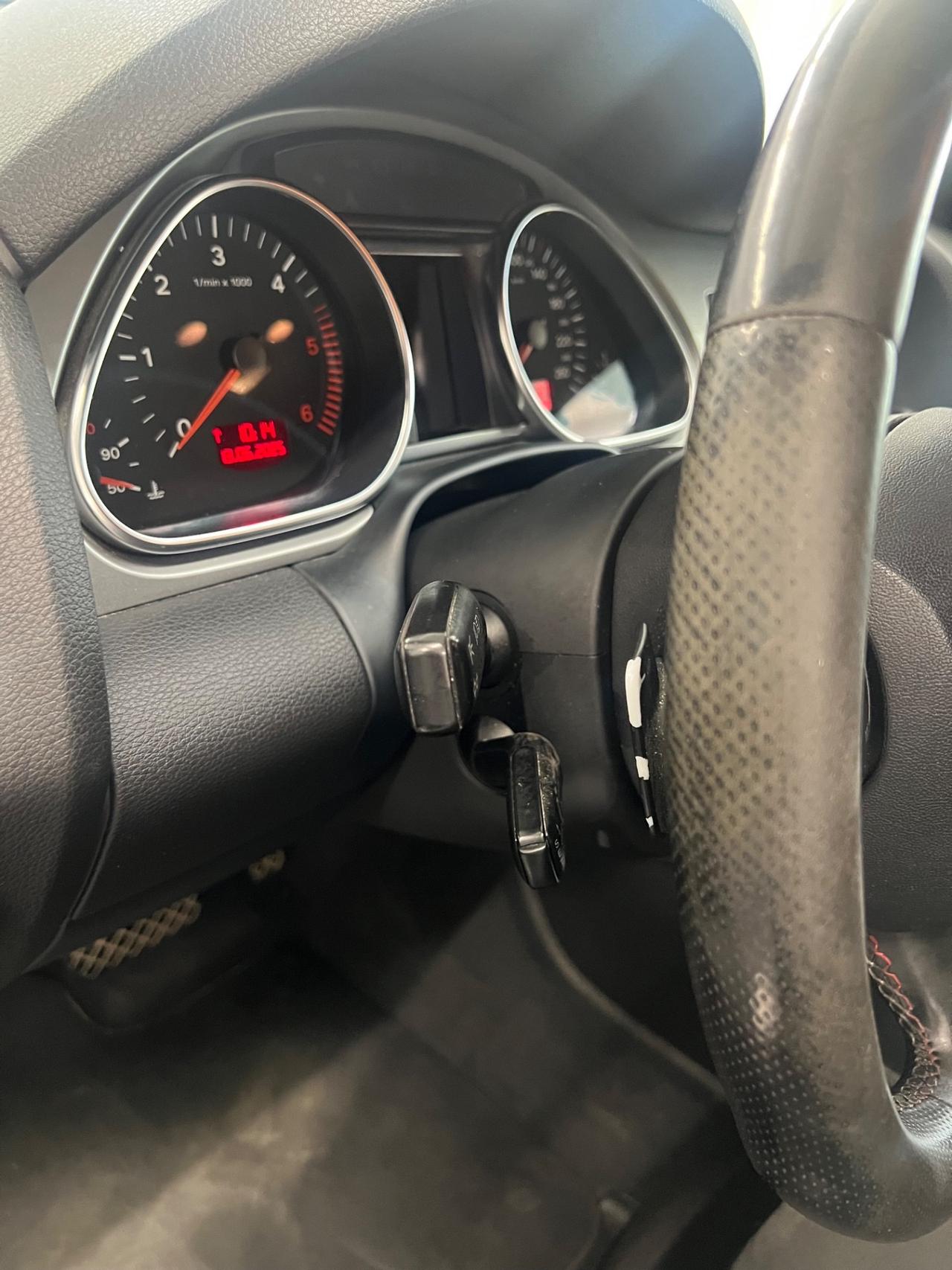 Audi Q7 3.0 V6 TDI 240 CV quattro tiptronic