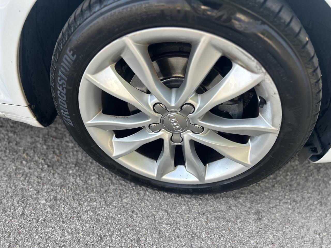 Audi A3 1.6 TDI 105 CV CR Ambiente
