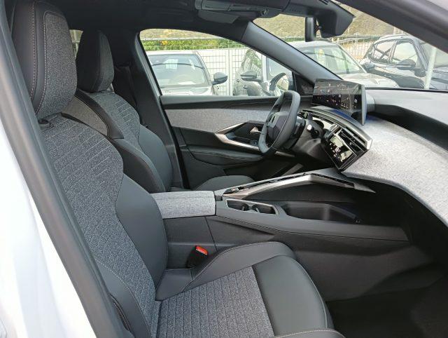 PEUGEOT 5008 Allure Business Hybrid 145 e-DCS6 GT 7 Posti