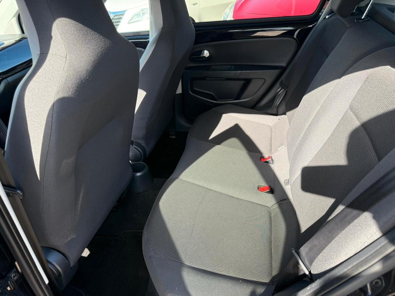 Volkswagen up! 1.0 5p. take