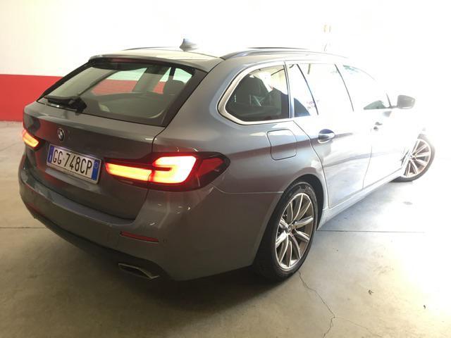 BMW 530 d 48V xDrive Touring Luxury *IVA deducibile*