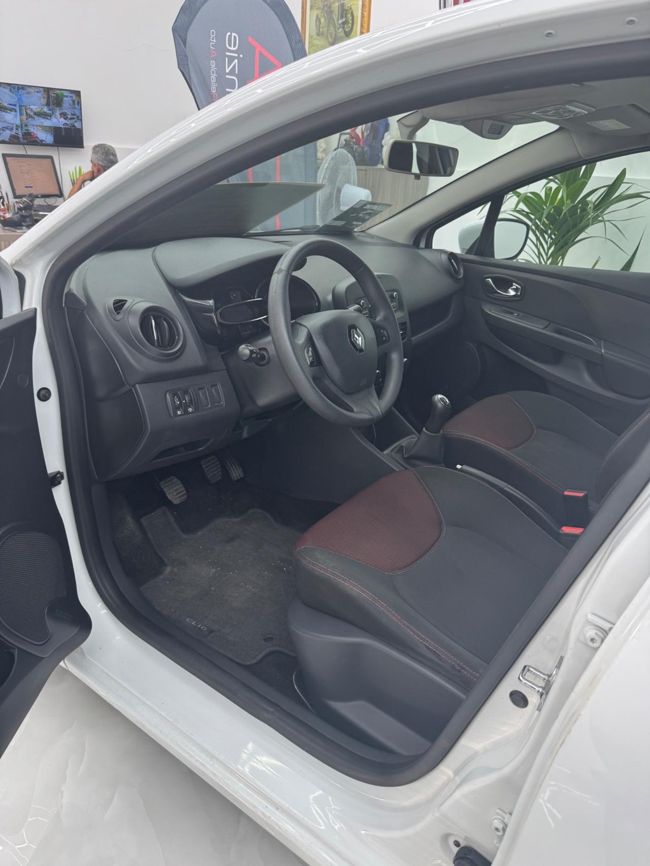 Renault Clio 1.5 dCi 8V 75CV 5 porte Live