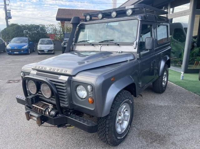 Land Rover Defender Defender 90 2.4 td 6 posti