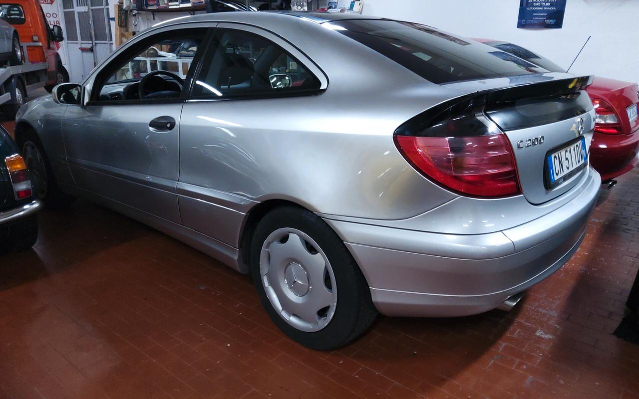 Mercedes-benz C 200 SPORT COUPÉ SOLO 37.000KM.