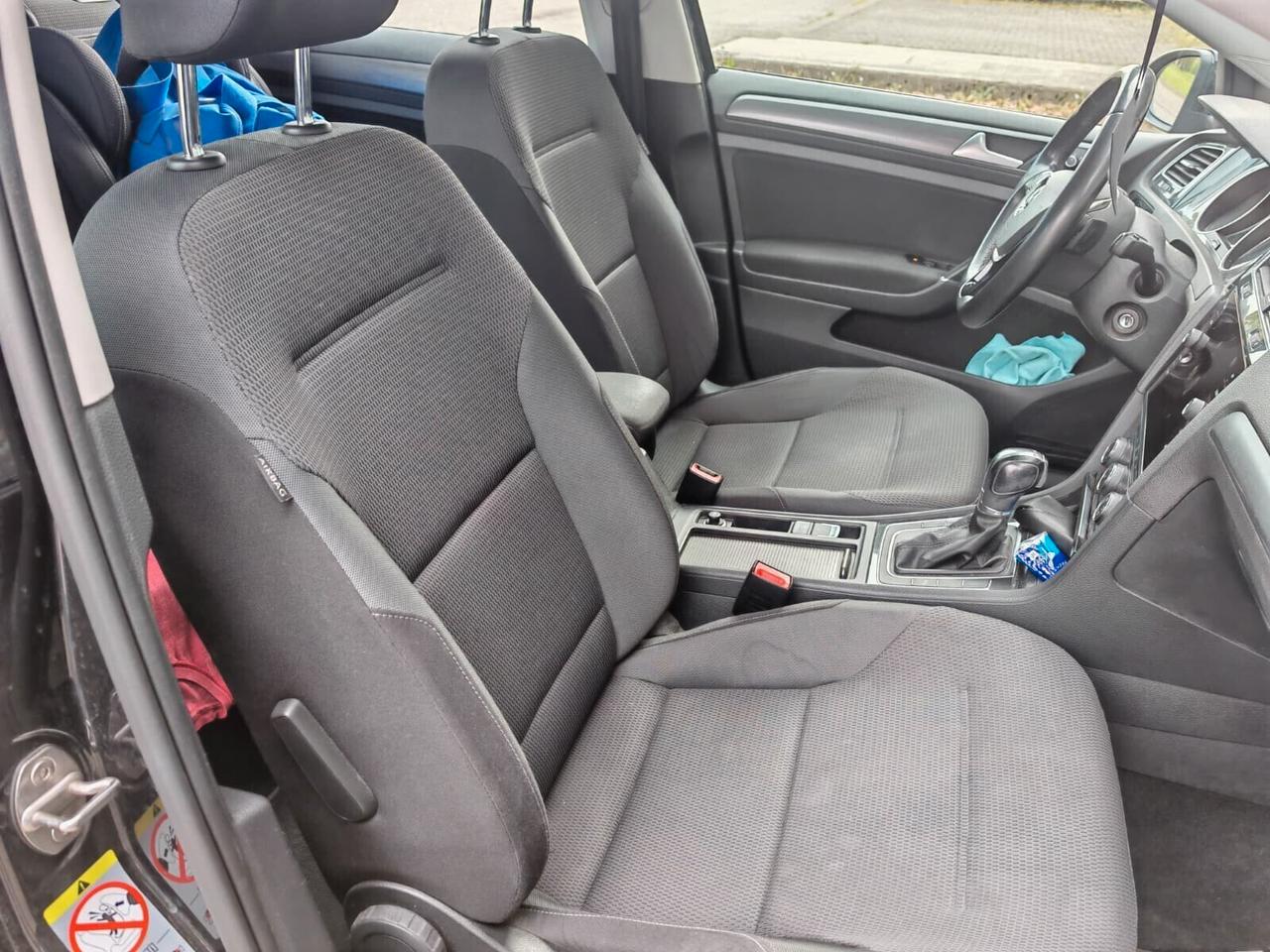 Volkswagen Golf Variant 1.6 TDI 115 CV DSG Executive BlueMotion Tech.