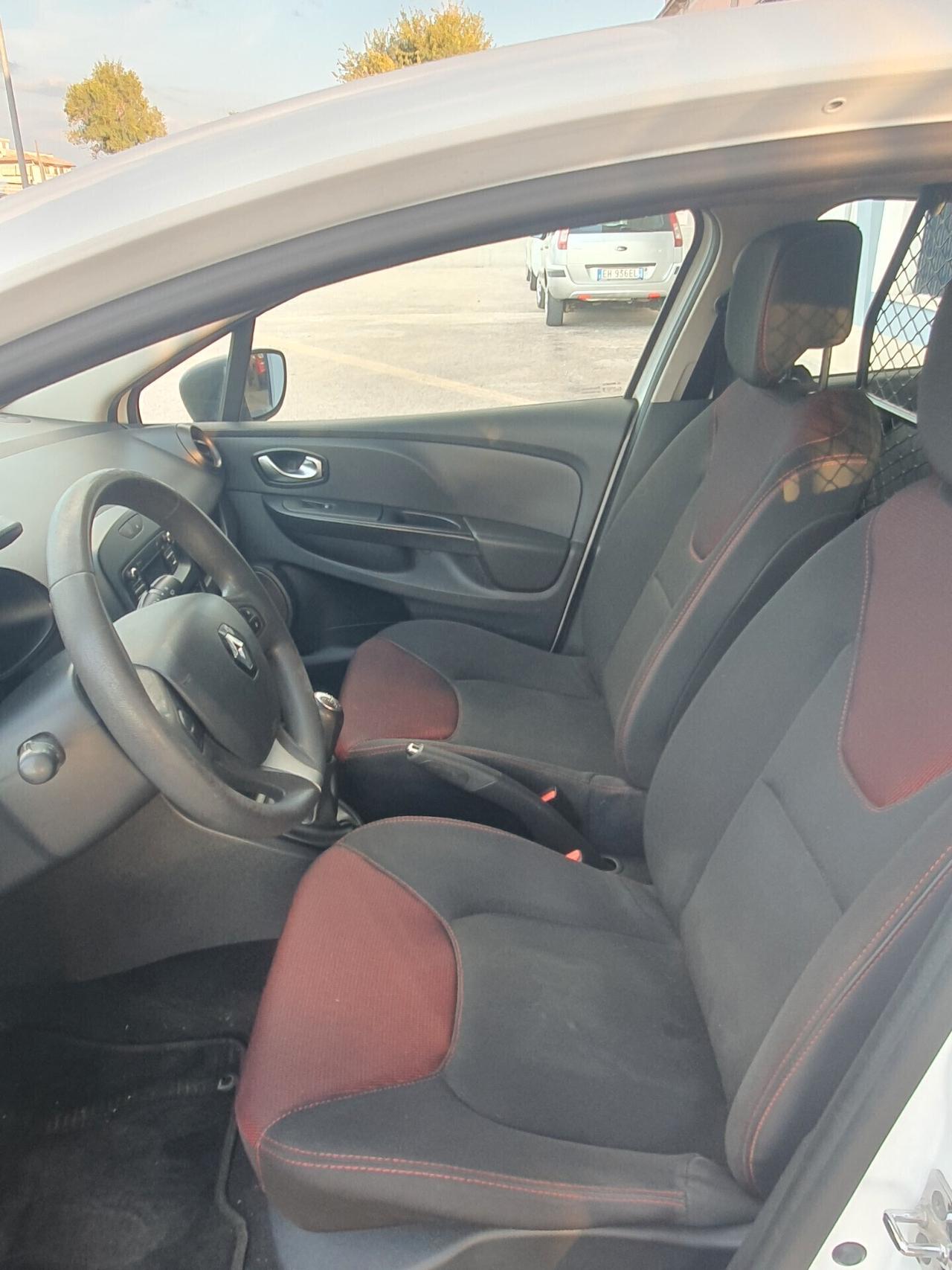 Renault Clio dCi 8V 90CV 5 porte - USATO