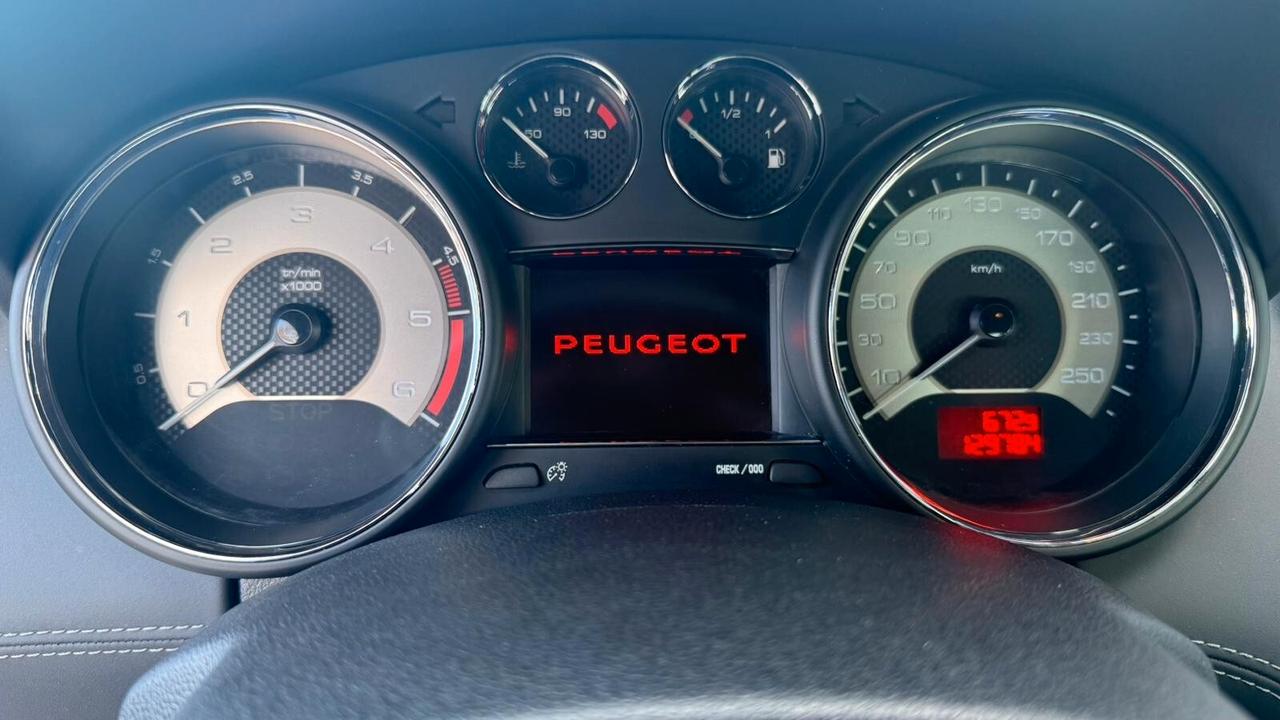 Peugeot RCZ 2.0 HDi 163CV