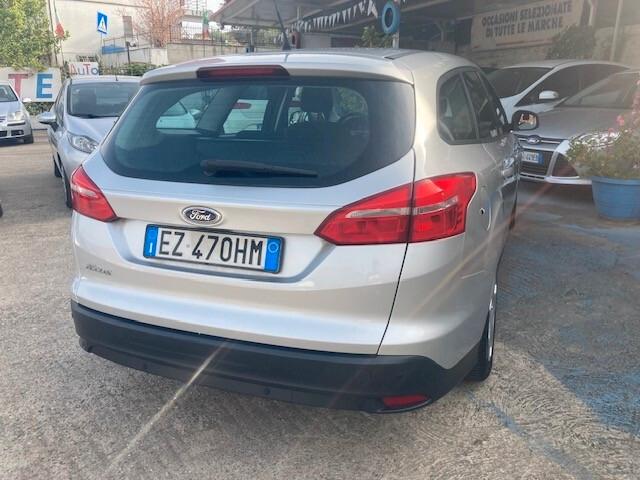 Ford Focus 1.6 120 CV GPL SW Titanium