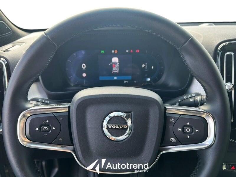 Volvo XC40 B3 163+14 CV Automatico LED Core