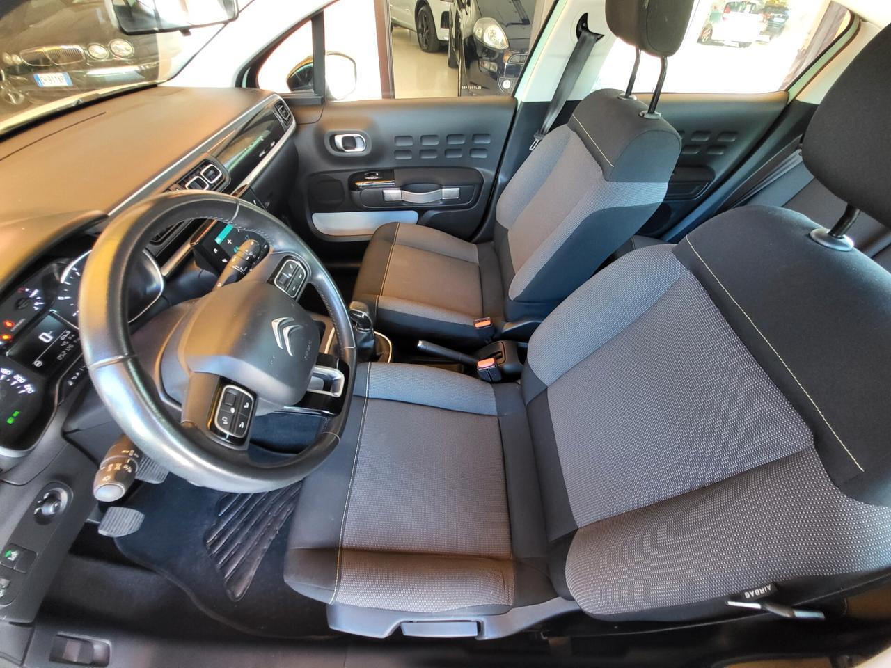 Citroen C3 PureTech 82 S&S Shine