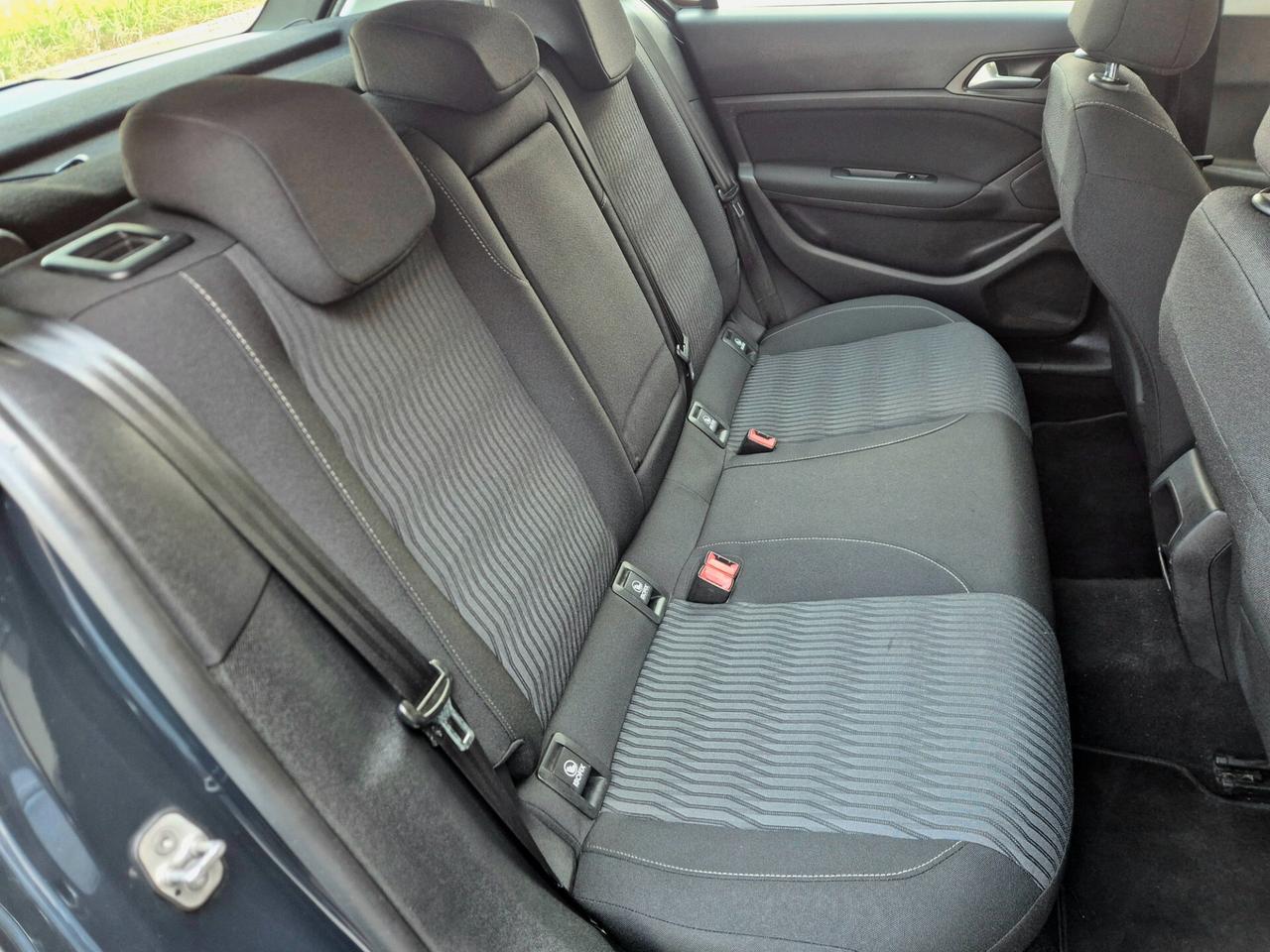 Peugeot 308 5p 1.6 e-hdi 8v Active s&s 115cv
