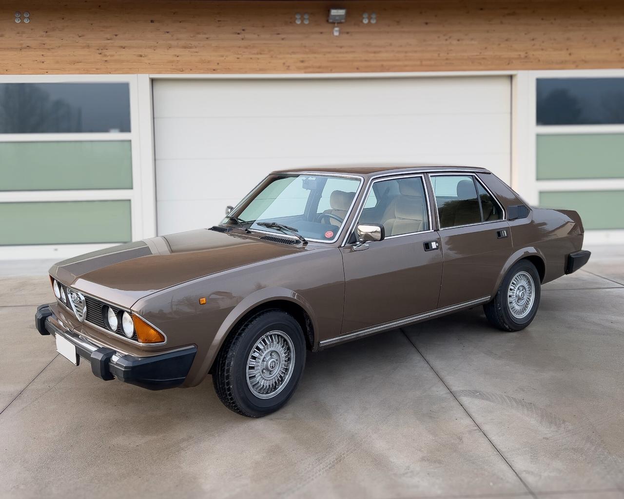 Alfa Romeo 6 2.5 V6
