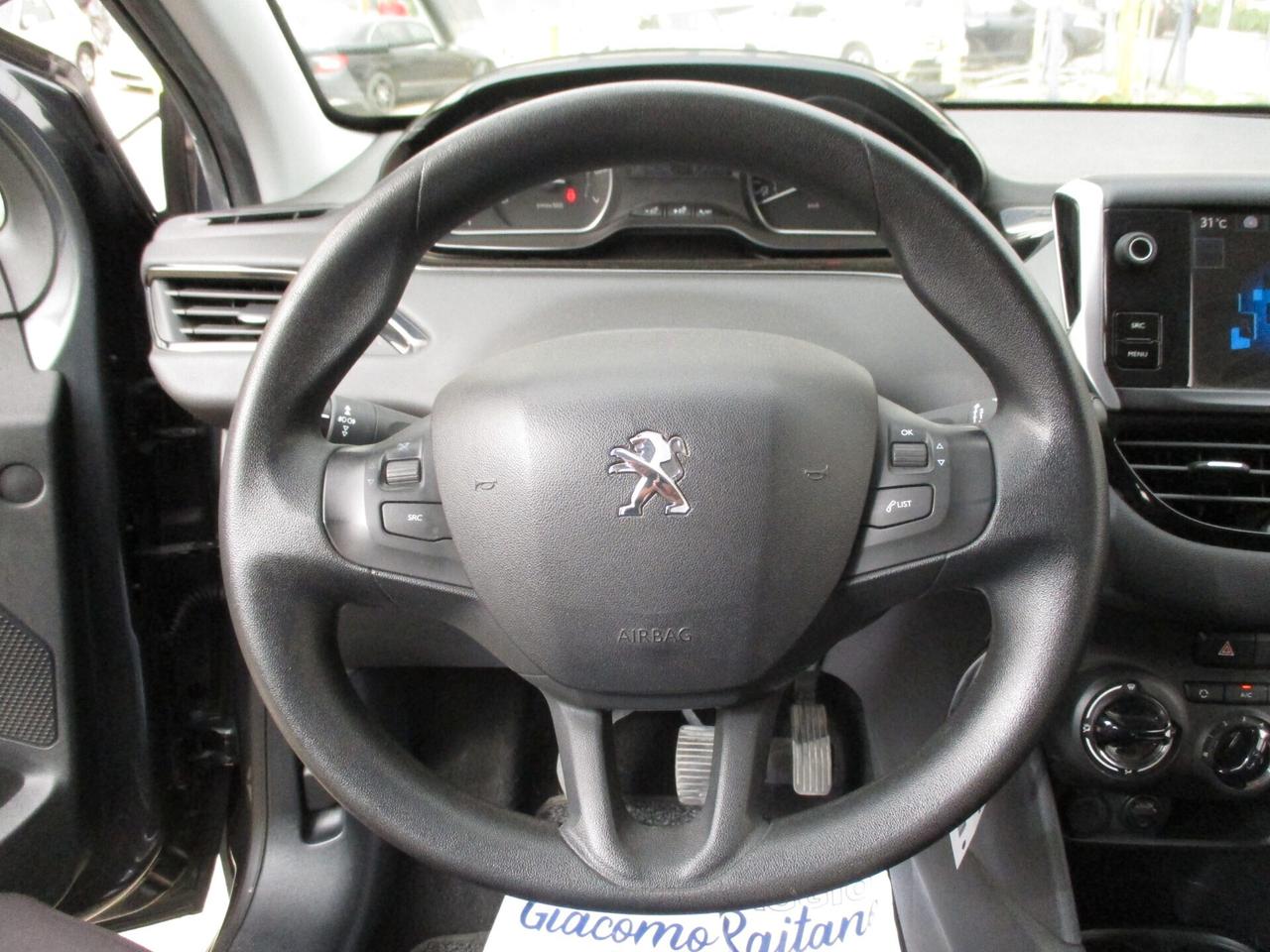 Peugeot 208 PureTech 82 5 porte MOLTO BELLA