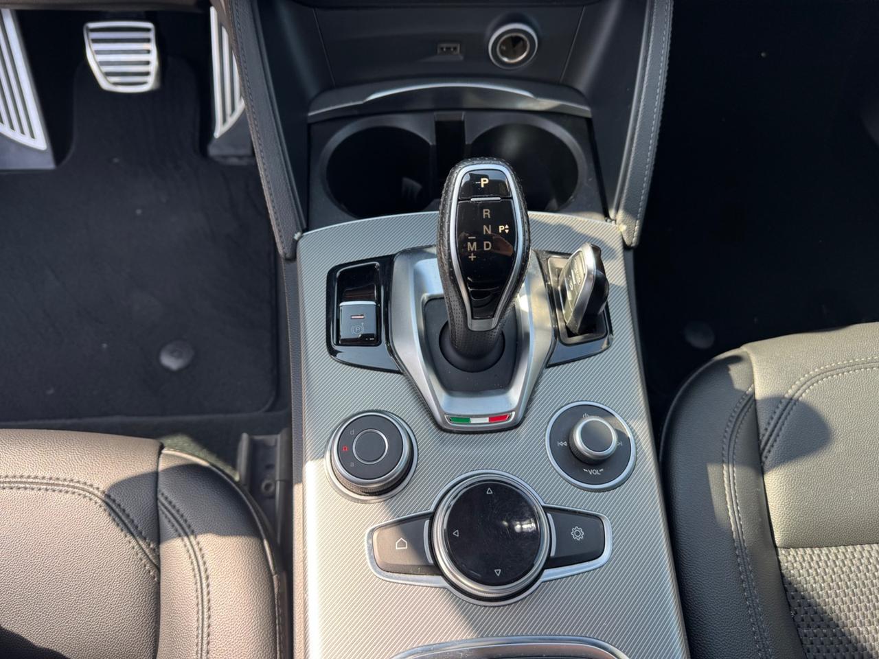 Alfa Romeo Stelvio 2.2 Turbodiesel 190 CV AT8 RWD Sprint! MODIFICA GIA' EFFETTUATA CON KIT DISTRIBUZIONE