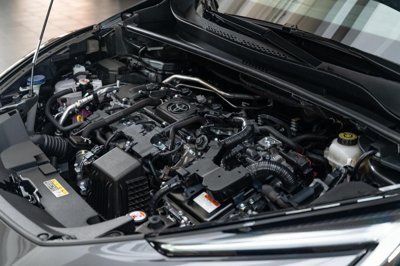 Toyota C-HR 1.8 hev Trend fwd e-cvt