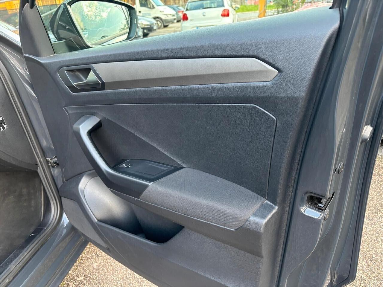 Volkswagen T-Roc 1.6 TDI SCR Advanced OK Neopatentati