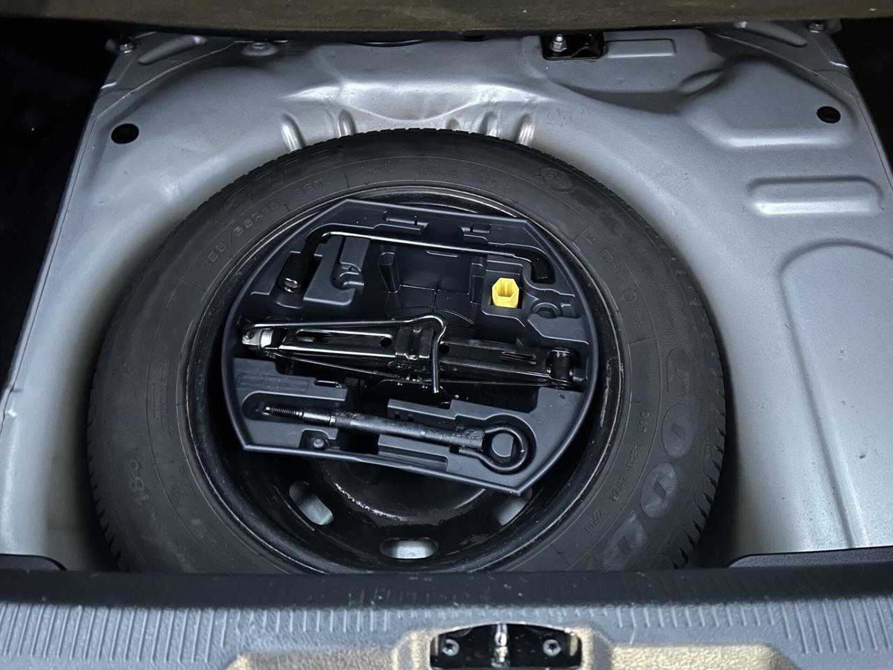 PEUGEOT 207 1.4 75CV OK NEOPATENTATI