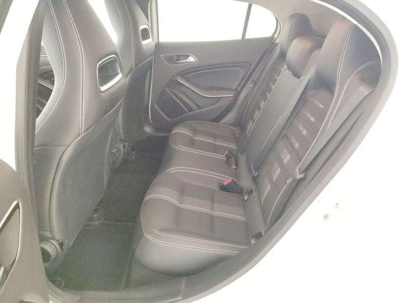 Mercedes-Benz GLA 180 d (cdi) Sport auto