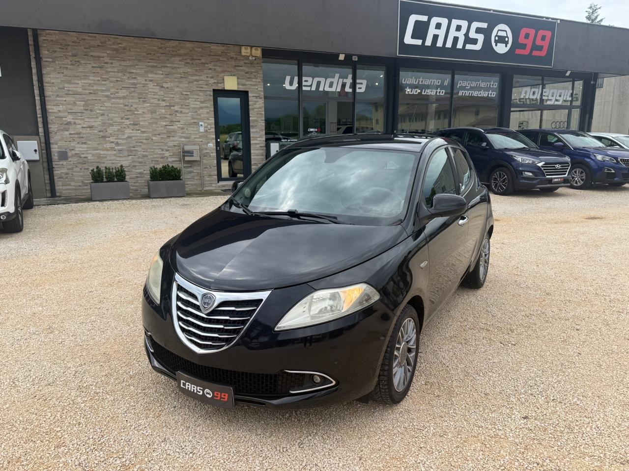 Lancia Ypsilon 0.9 TwinAir 85 CV 5 porte S&S Platinum