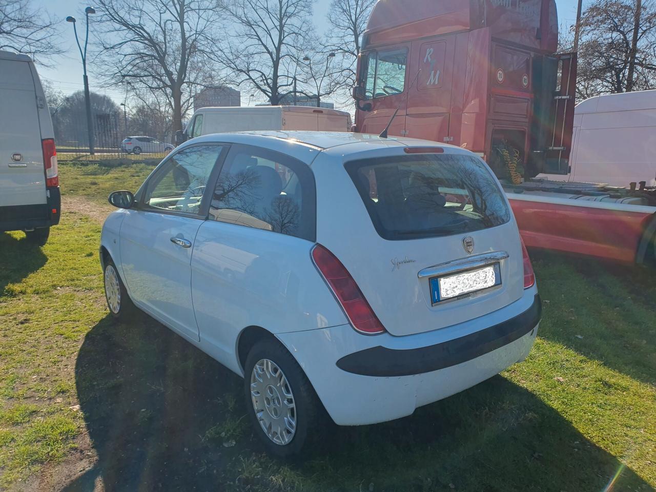 Lancia Ypsilon 1.2 Argento