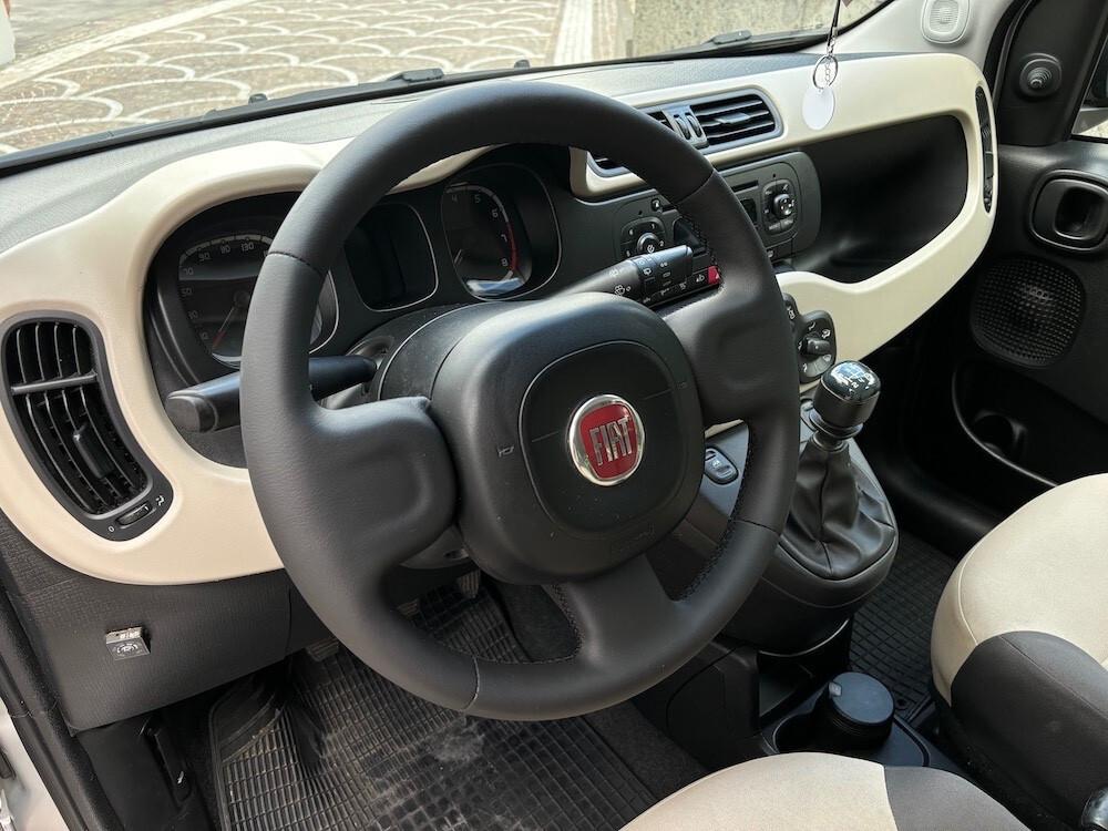 Fiat Panda 1.2 lounge 69CV GPL