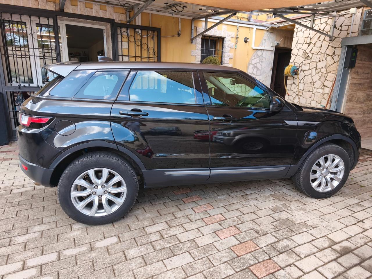 Land Rover Range Evoque 2.0 TD4 150 CV 5p. SE Dynamic